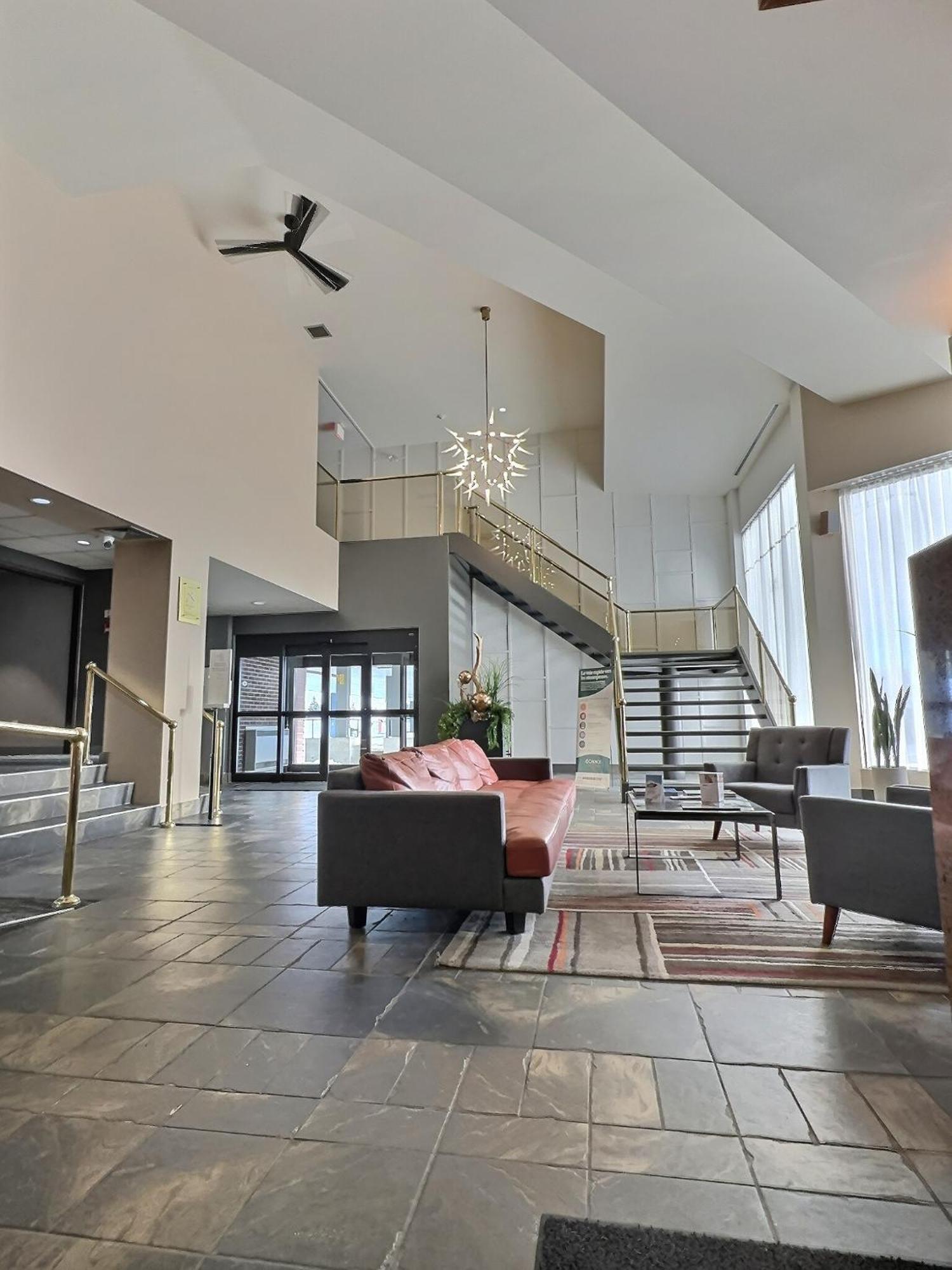 Quality Inn Rouyn-Noranda Exterior photo