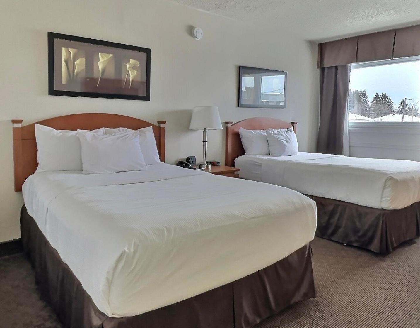 Quality Inn Rouyn-Noranda Exterior photo